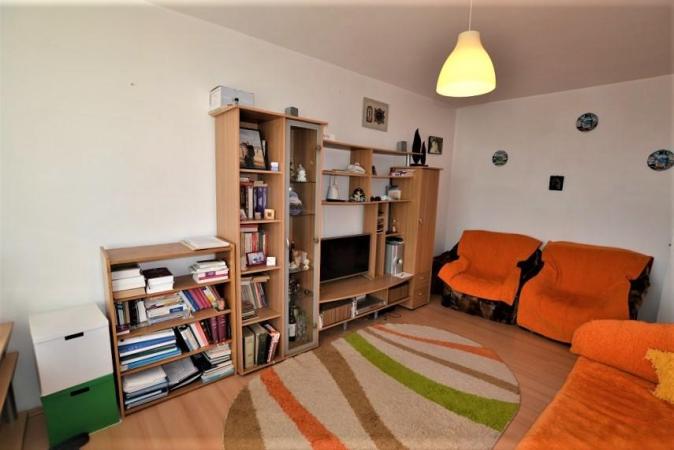 Apartament 3 camere 1983 Obor - Teiul Doamnei - Sanzieni