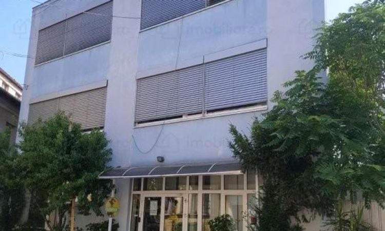 Cladire de birouri , P+2 , 1258mp utili