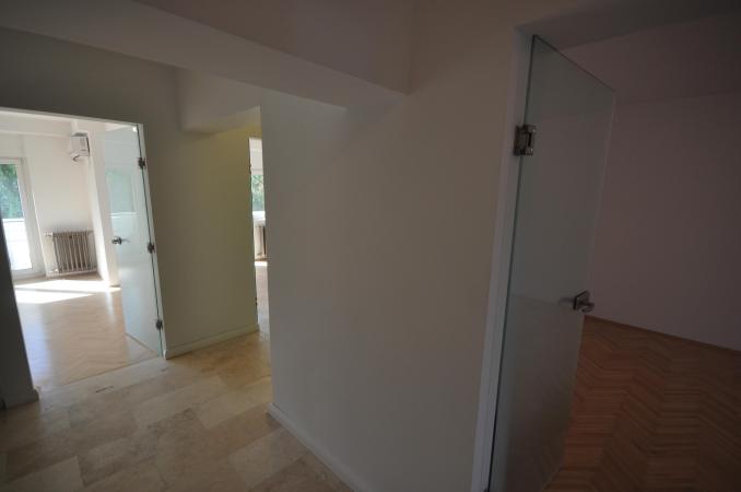 Piata Unirii Palatul Parlamentului Spatiu birouri Decom 4 camere 94mp