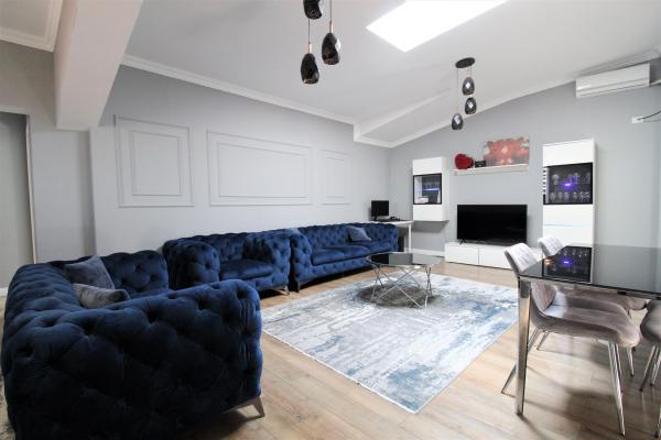 Apartament 2 camere in imobil mic la mansarda amenajat lux - Damaroaia