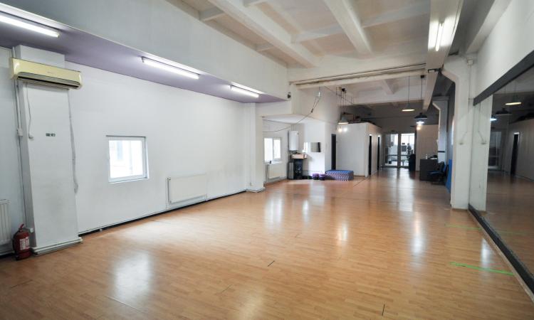 Unirii Tineretului Sala de dans /alte activitati 100mp Open Space 4m Inatime