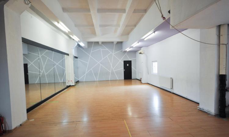 Unirii Tineretului Sala de dans /alte activitati 100mp Open Space 4m Inatime