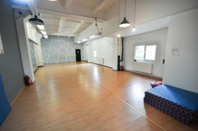Unirii Tineretului Sala de dans /alte activitati 100mp Open Space 4m Inatime