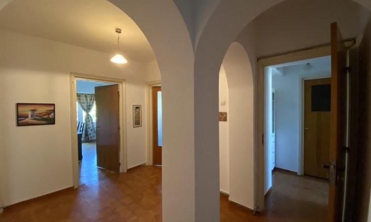 Piata Unirii Fantani Apartament decomandat 5 camere 110mp