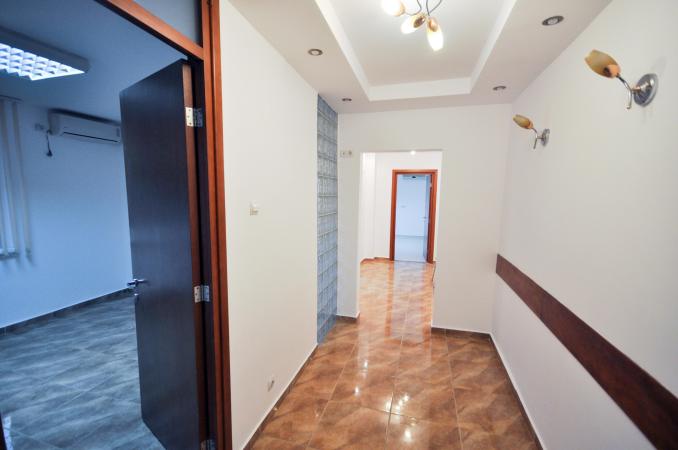 Bd Unirii Rond Alba Iulia Spatiu Decomandat 4 camere 94mp