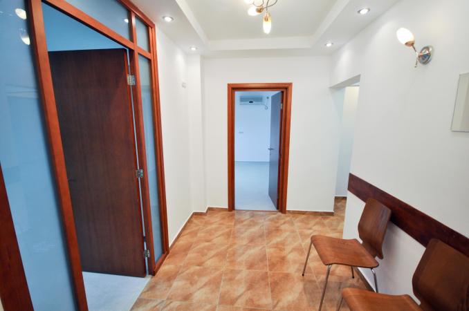 Bd Unirii Rond Alba Iulia Spatiu Decomandat 4 camere 94mp