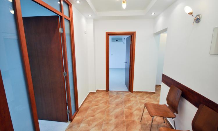 Bd Unirii Rond Alba Iulia Spatiu Decomandat 4 camere 94mp