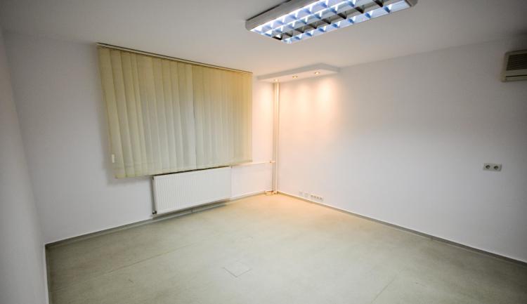 Bd Unirii Rond Alba Iulia Spatiu Decomandat 4 camere 94mp