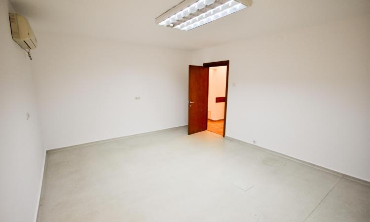 Bd Unirii Rond Alba Iulia Spatiu Decomandat 4 camere 94mp