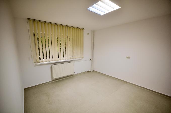 Bd Unirii Rond Alba Iulia Spatiu Decomandat 4 camere 94mp