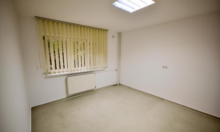 Bd Unirii Rond Alba Iulia Spatiu Decomandat 4 camere 94mp
