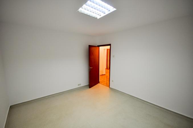 Bd Unirii Rond Alba Iulia Spatiu Decomandat 4 camere 94mp