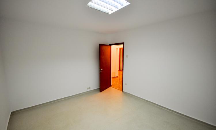 Bd Unirii Rond Alba Iulia Spatiu Decomandat 4 camere 94mp