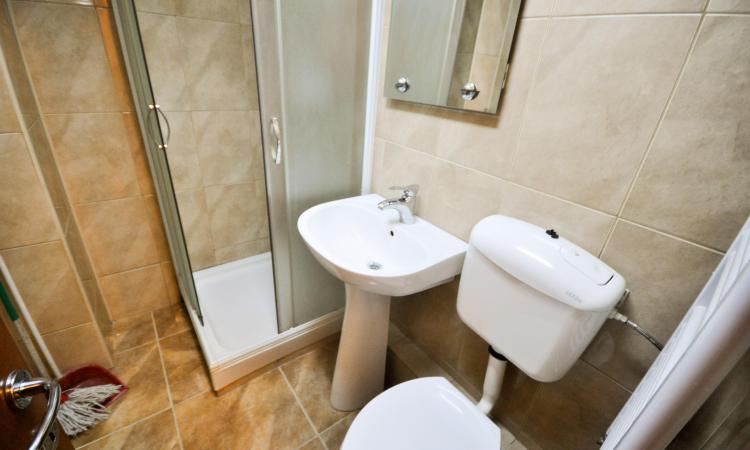 Bd Unirii Rond Alba Iulia Spatiu Decomandat 4 camere 94mp