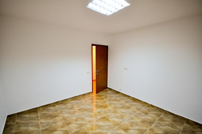 Bd Unirii Rond Alba Iulia Spatiu Decomandat 4 camere 94mp