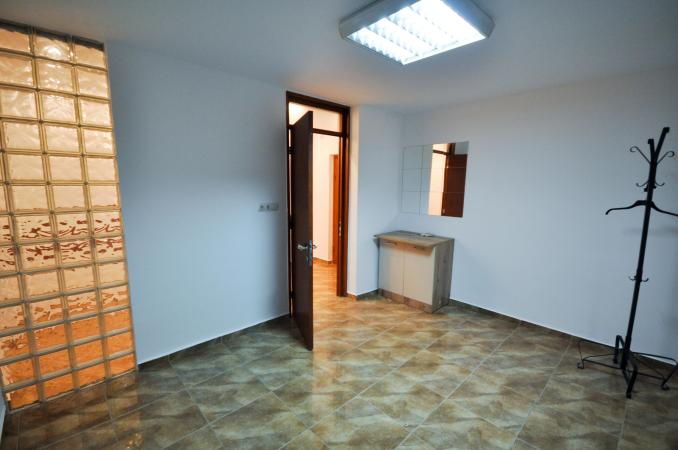 Bd Unirii Rond Alba Iulia Spatiu Decomandat 4 camere 94mp