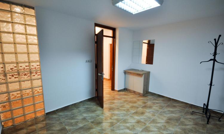 Bd Unirii Rond Alba Iulia Spatiu Decomandat 4 camere 94mp