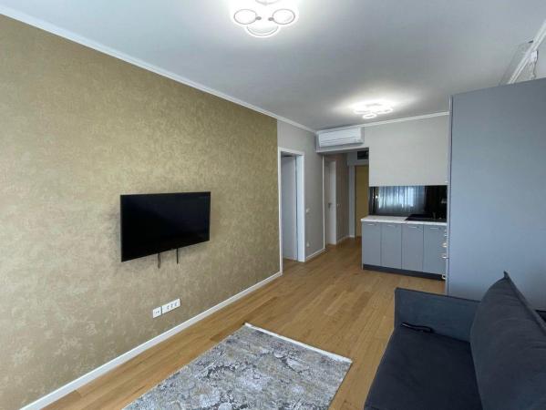 Aviatie Park , 2 camere Lux  +loc de parcare