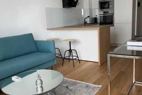 Aviatiei Park 2 camere lux +loc de parcare inclus