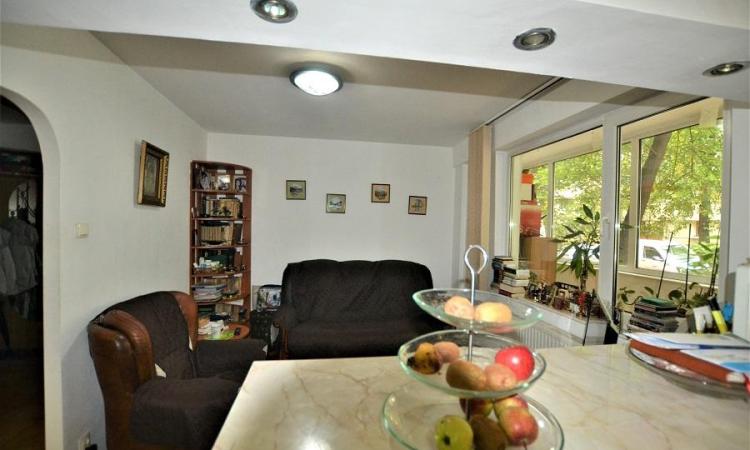 Apartament 4 camere - Lacul Tei - Masina de Paine