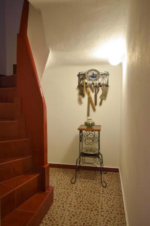 Vila 6 cam -220 mpc - teren 166 mp - Piata Alba Iulia - Aniversarii - Dristor