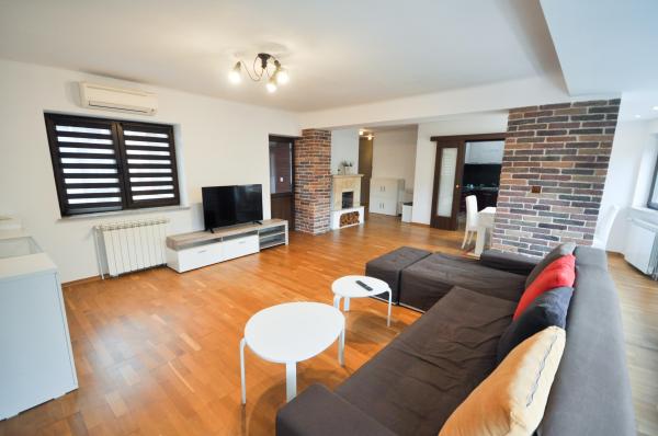 Mosilor Carol Armeneasca Apart 3 camere Bloc Nou Centrala Proprie