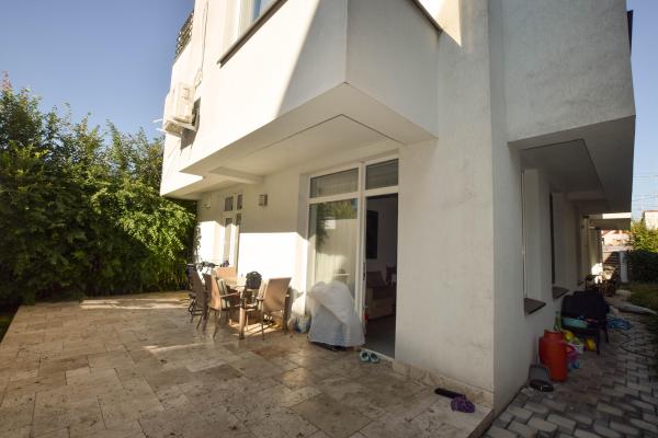 Apartament 2 camere - terasa 33mp - curte 25mp - Str Doliei - Splaiul Unirii