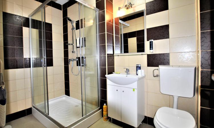 Apartament 3 camere - Baneasa - in vila - zona linistita