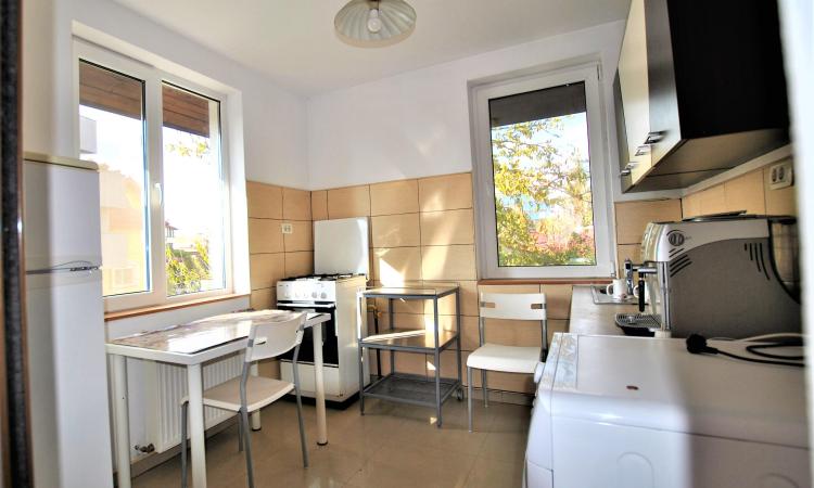 Apartament 3 camere - Baneasa - in vila - zona linistita