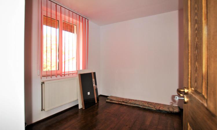 Apartament 3 camere - Baneasa - in vila - zona linistita