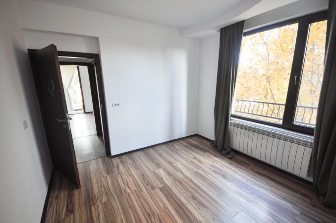 Piata Unirii metrou Apartament 4 camere Bloc Nou Centrala Parcare