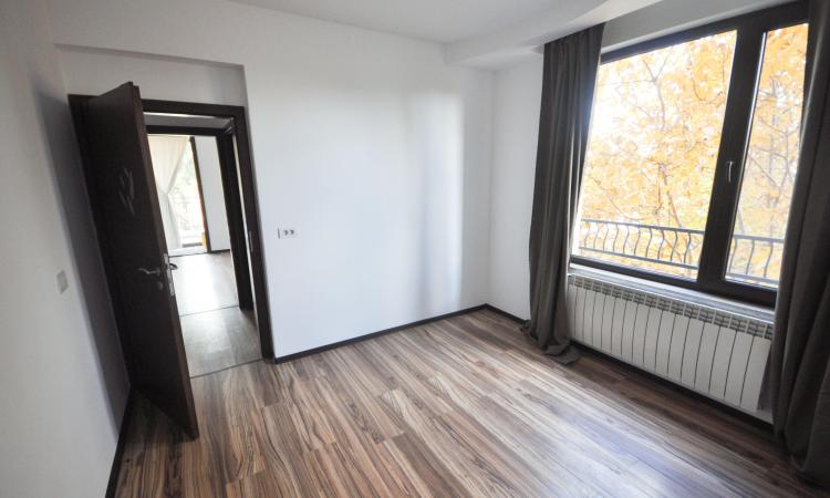 Piata Unirii metrou Apartament 4 camere Bloc Nou Centrala Parcare