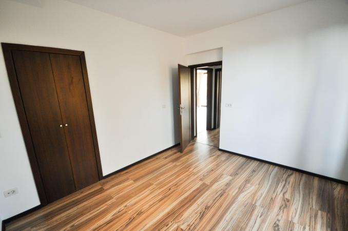 Piata Unirii metrou Apartament 4 camere Bloc Nou Centrala Parcare