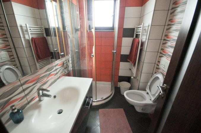 Piata Unirii metrou Apartament 4 camere Bloc Nou Centrala Parcare