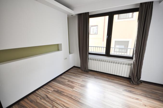 Piata Unirii metrou Apartament 4 camere Bloc Nou Centrala Parcare