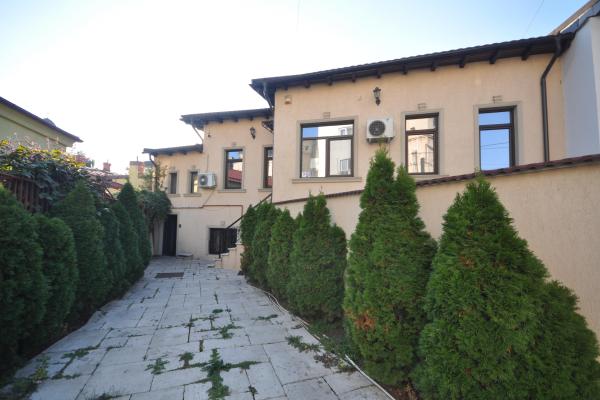 Calea Mosilor Pache Protopopescu Spatiu birouri in Vila 3 camere 100mp