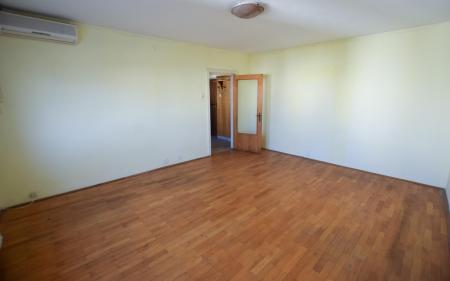 Apartament 3 camere - 1990 - etaj 7/8 - Vlad Dracu - Nerva Traian