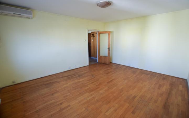 Apartament 3 camere - 1990 - etaj 7/8 - Vlad Dracu - Nerva Traian