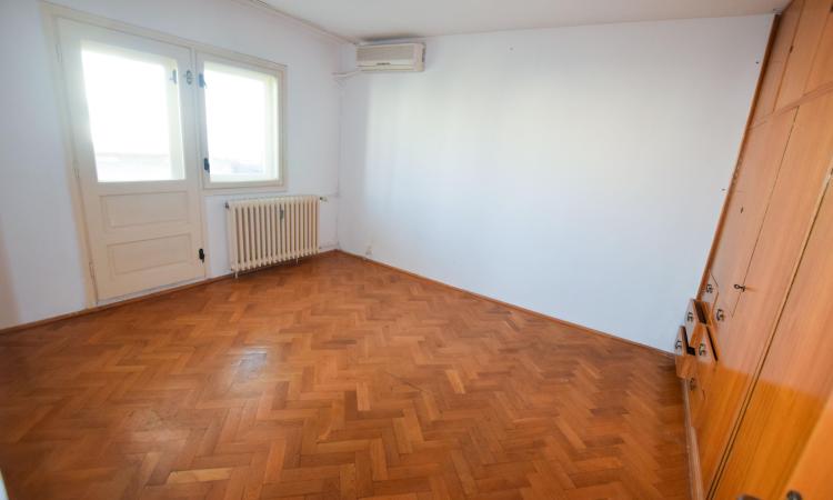 Apartament 3 camere - 1990 - etaj 7/8 - Vlad Dracu - Nerva Traian