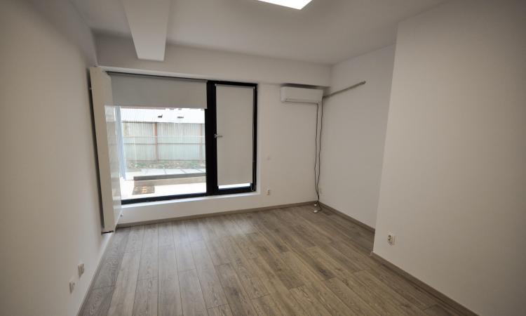 Calea Calarilor Spatiu birouri 3 camere Bloc Nou Centrala