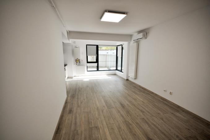 Calea Calarilor Spatiu birouri 3 camere Bloc Nou Centrala