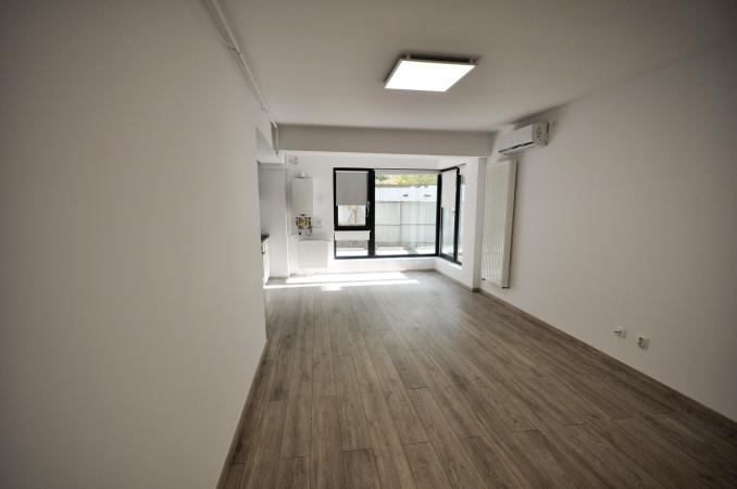 Calea Calarilor Spatiu birouri 3 camere Bloc Nou Centrala