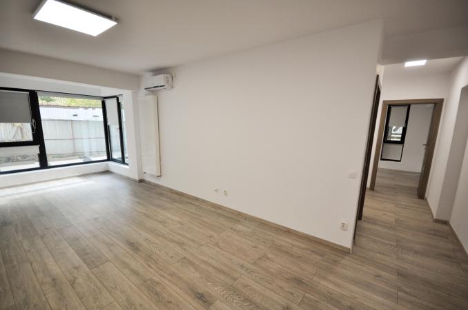 Calea Calarilor Spatiu birouri 3 camere Bloc Nou Centrala