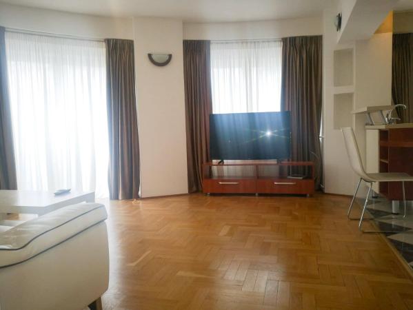 B-dul Decebal - apartament 3 camere, mobilat si utilat