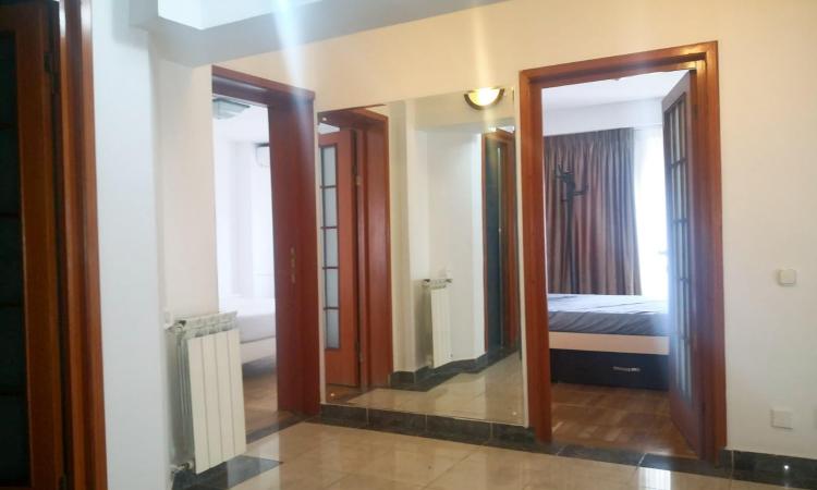 B-dul Decebal - apartament 3 camere, mobilat si utilat