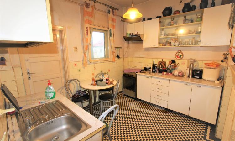4 camere - 130mp - Piata Romana - Dionisie Lupu