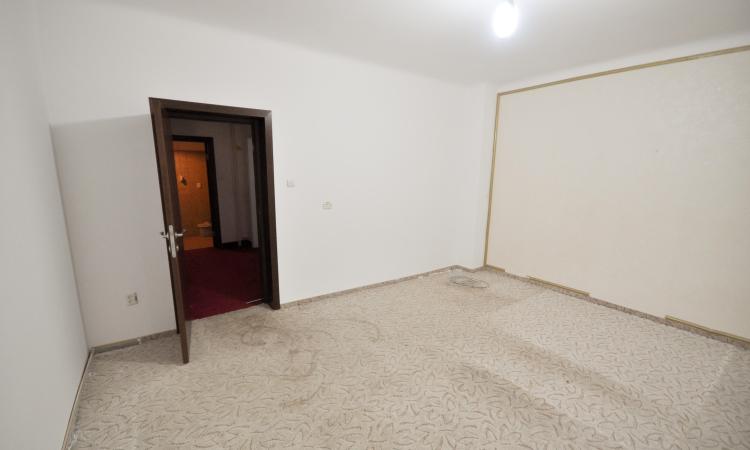Decebal Piata Muncii Baba Novac Vila Singur Curte 200mp Centrala
