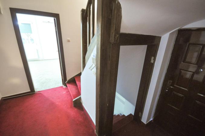 Decebal Piata Muncii Baba Novac Vila Singur Curte 200mp Centrala