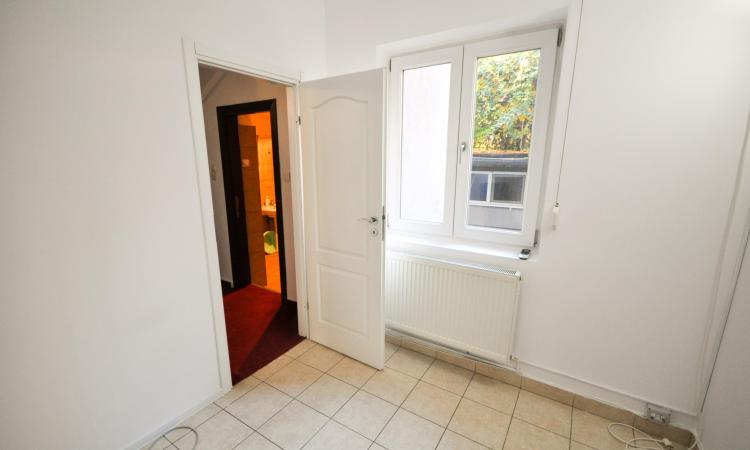 Decebal Piata Muncii Baba Novac Vila Singur Curte 200mp Centrala