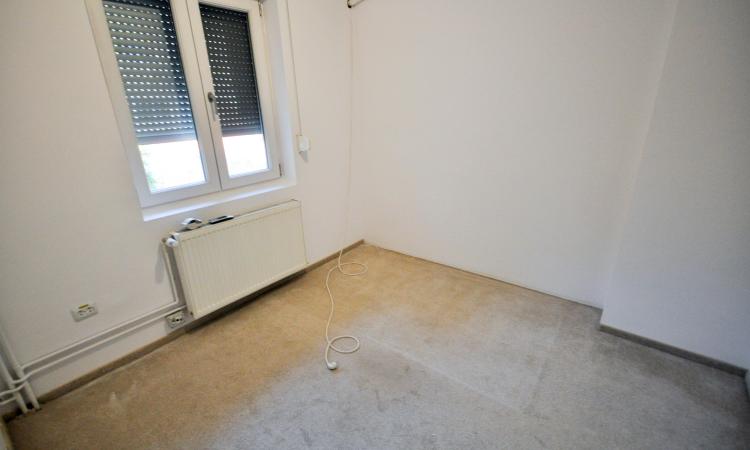 Decebal Piata Muncii Baba Novac Vila Singur Curte 200mp Centrala